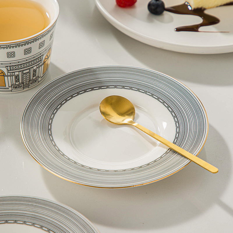 Taza arquitectónica y platillo - Coffee Tea Catering reseña y precio